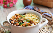 喉嚨癢咳嗽能吃石榴嗎 喉嚨癢咳嗽吃石榴好不好