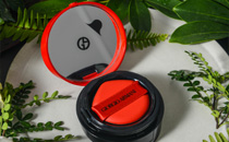 阿瑪尼氣墊和香奈兒氣墊哪個(gè)好 Armani紅氣墊和chanel果凍氣墊區(qū)別對(duì)比