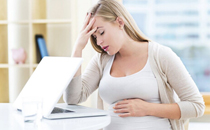 新生兒吐泡泡一定是肺炎嗎 新生兒總是吐泡泡是怎么回事