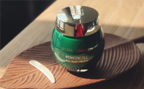 赫蓮娜眼霜孕婦能用嗎 赫蓮娜眼霜哪些孕婦能用