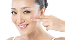 產(chǎn)后子宮下垂有什么癥狀 產(chǎn)后子宮下垂怎么治療