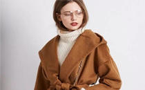 焦糖色大衣顯膚色嗎 焦糖色大衣怎么搭配好看圖片