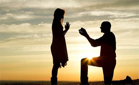 偷看喜歡的人時(shí)是什么心理狀態(tài) 偷看喜歡的人被發(fā)現(xiàn)后是什么感受