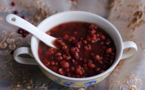 紅糖和黑枸杞可以一起泡水喝嗎 紅糖和黑枸杞喝多了會怎樣