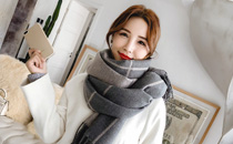 掛毛衣的正確方法圖解 怎么掛毛衣不變形