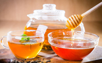 吃阿膠可以喝蜂蜜水嗎 阿膠和蜂蜜可以一起吃嗎