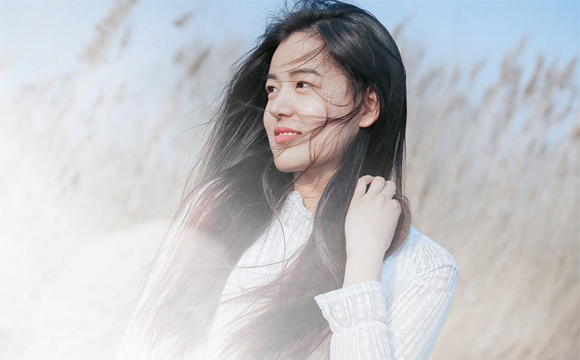 為什么有些人越長(zhǎng)越好看 長(zhǎng)得丑的女生很自卑怎么辦