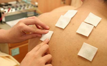 三伏貼是白天貼還是晚上貼 在家怎么自制三伏貼