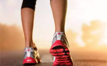 游泳是有氧運(yùn)動(dòng)還是無氧運(yùn)動(dòng) 游泳運(yùn)動(dòng)員身材為什么這么好