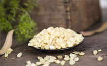 紅豆薏米粥晚上可以吃嗎 晚上喝紅豆薏米粥好嗎