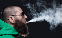 過節(jié)給女性朋友發(fā)紅包合適嗎 給異性朋友發(fā)紅包是喜歡對方嗎