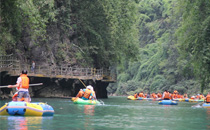 漂流適合多大的小孩 女生漂流穿什么好