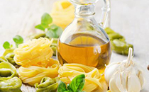 坐月子吃什么油最好 月子油飯?jiān)趺醋龊贸? data-48tG=