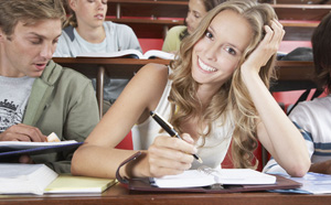 考不上大學(xué)的高中生還能上啥學(xué)校 考不上大學(xué)有什么出路