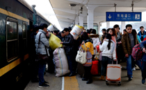 空氣加濕器加醋好嗎 空氣加濕器開多長時間好