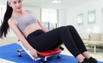 卷腹和仰臥起坐哪個效果好 卷腹和仰臥起坐哪個更適合練腹肌