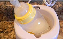 人的初乳是什么顏色 初乳保存時間有多久