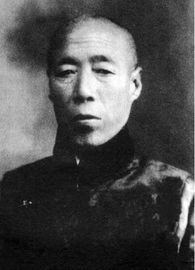 清朝大太監(jiān)李蓮英，慈禧太后的第一男寵(遭到暗殺身首異處)