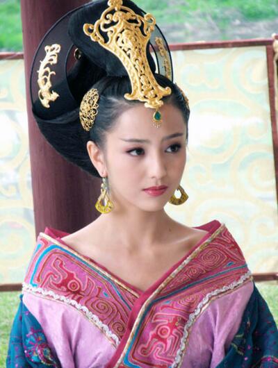 古代美女趙飛燕，漢成帝劉驁的皇后(淫亂程度讓人咋舌)