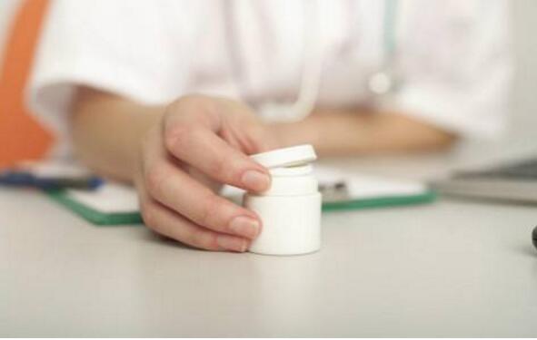 全球十大暴利行業(yè)排行榜，10大暴利行業(yè)大揭秘(化妝品最賺錢)