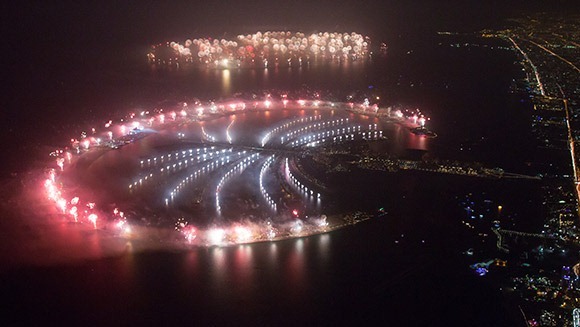 世界規(guī)模最大的煙花表演 最在的焰火晚會(huì) 世界規(guī)模最大的煙花表演 最在的焰火晚會(huì)