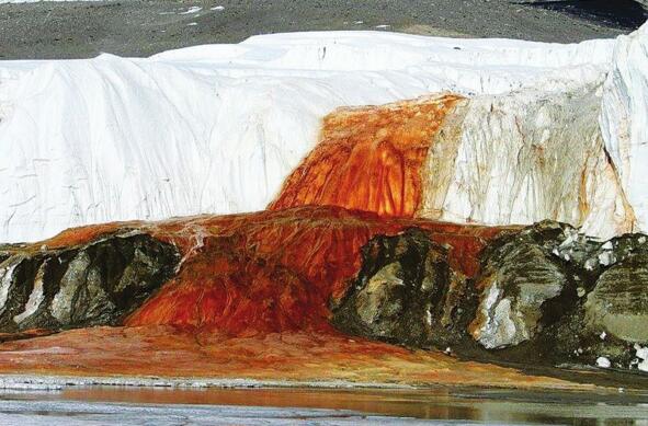 南極血瀑布謎底被揭開，竟是因為鐵被氧化所造成的現(xiàn)象