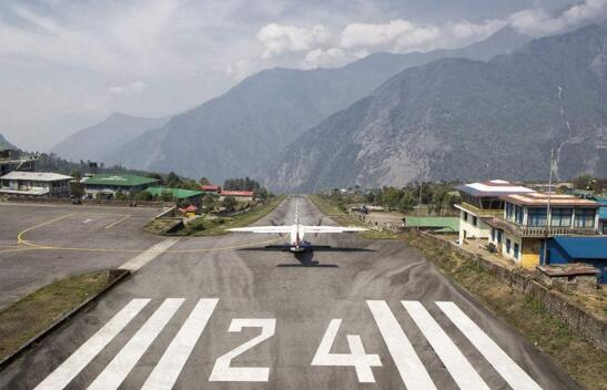 十大世界最危險(xiǎn)機(jī)場排行榜，飛機(jī)擦過人頭頂