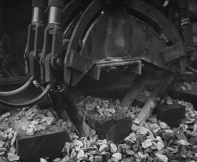 世界最早的液壓搗固機(jī)